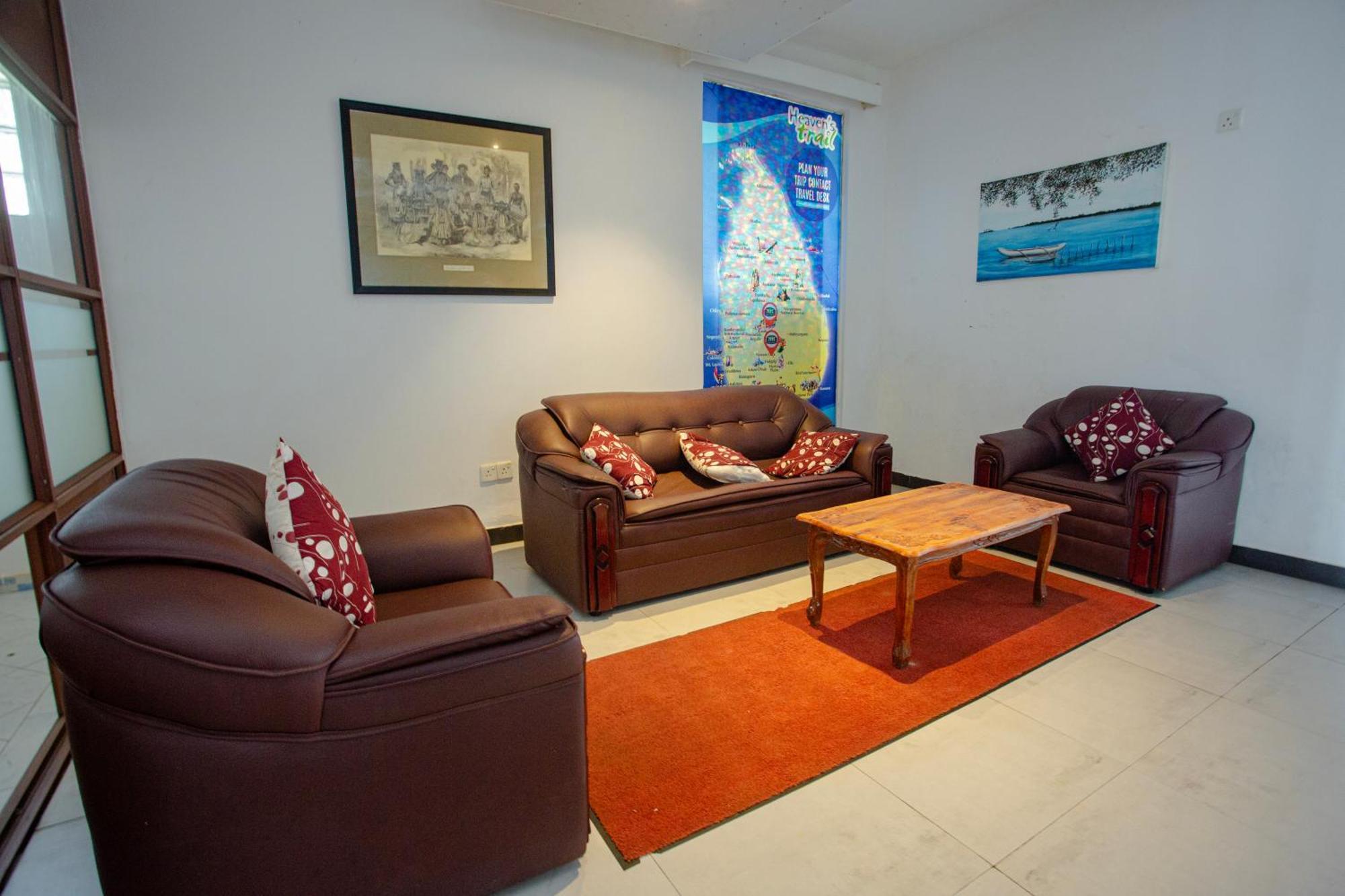 Hotel Lucky Seven Hikkaduwa Extérieur photo