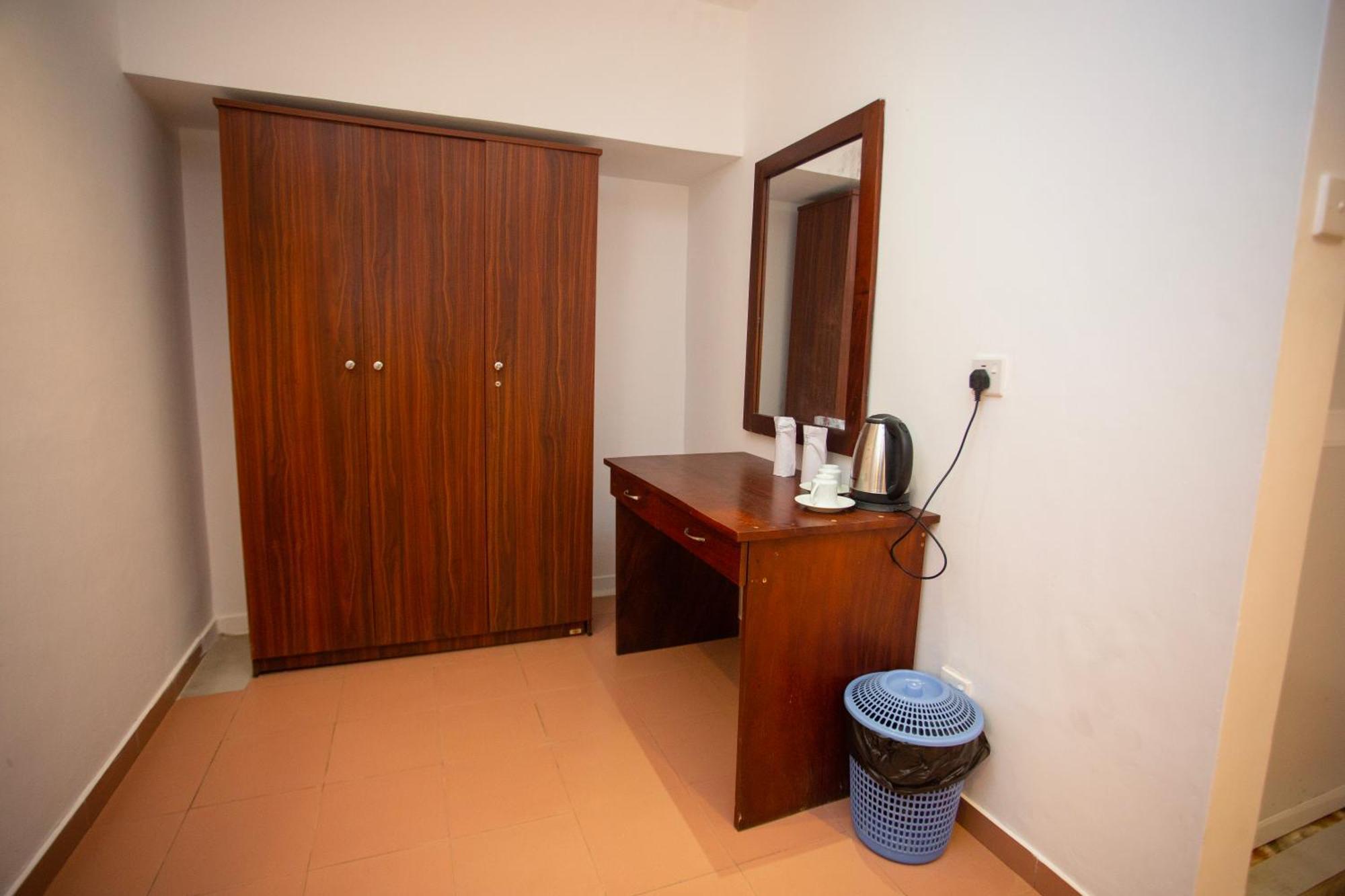 Hotel Lucky Seven Hikkaduwa Extérieur photo
