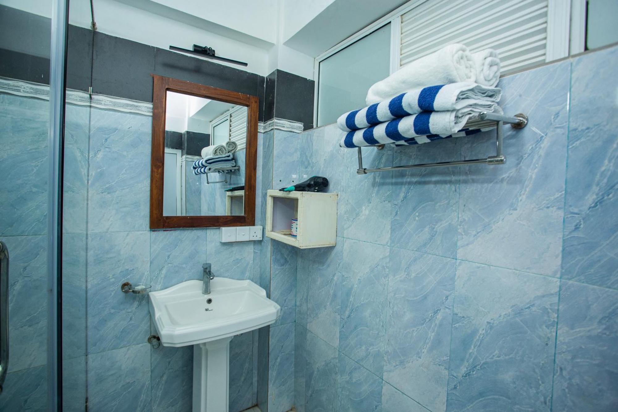 Hotel Lucky Seven Hikkaduwa Extérieur photo
