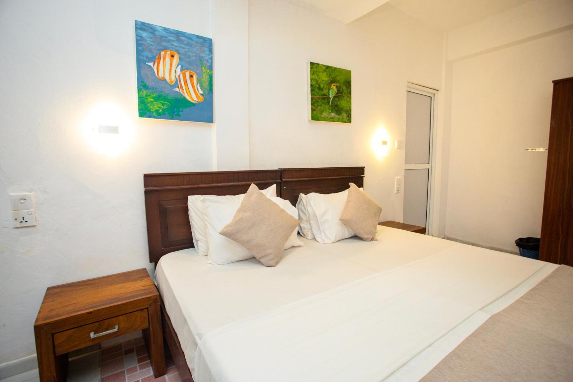 Hotel Lucky Seven Hikkaduwa Extérieur photo