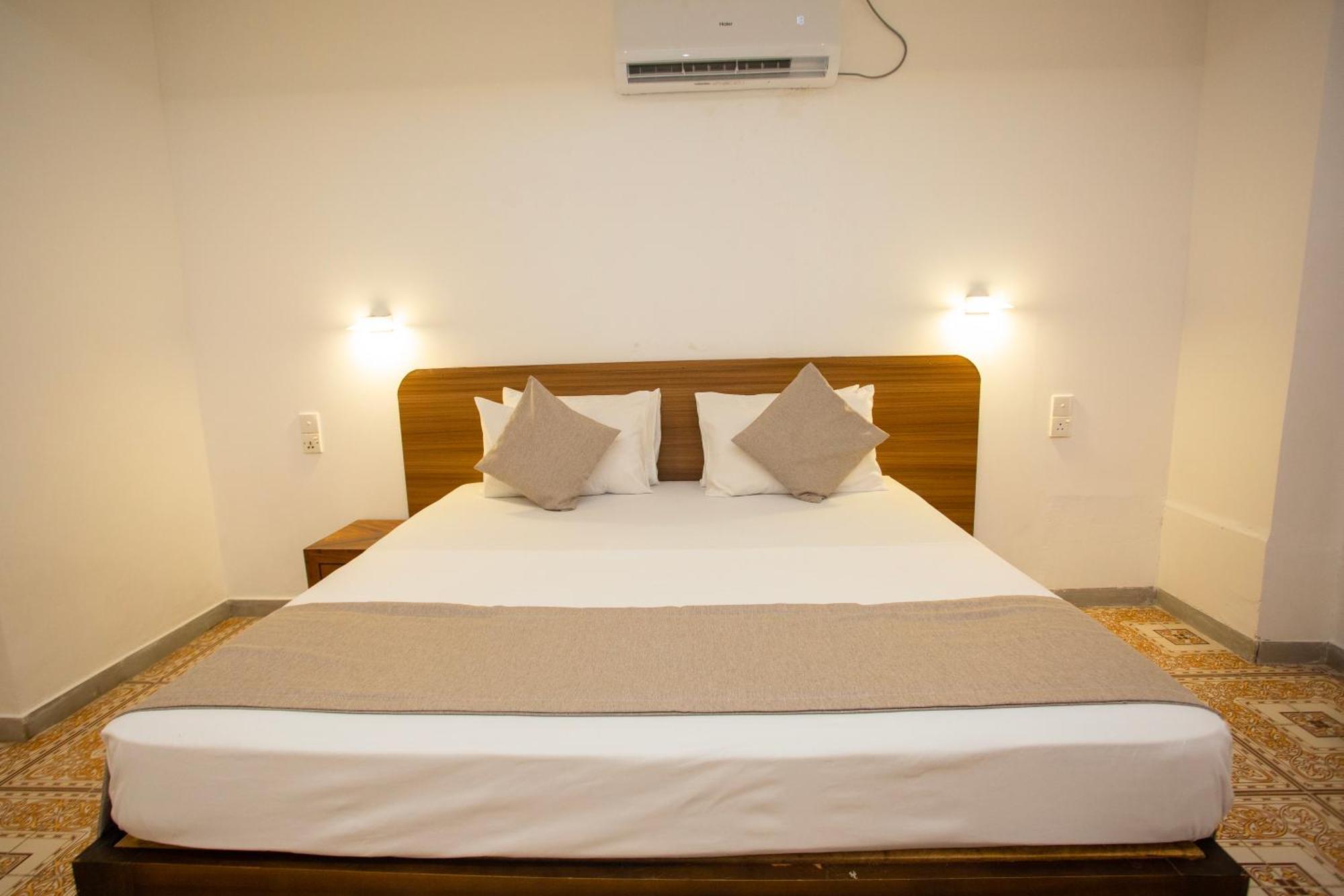 Hotel Lucky Seven Hikkaduwa Extérieur photo